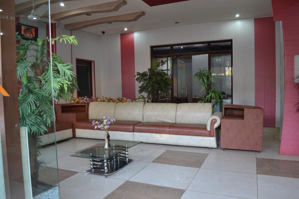 Hotel Atithi International Katra  Kültér fotó