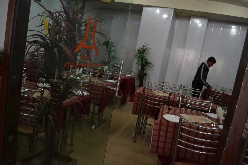 Hotel Atithi International Katra  Kültér fotó